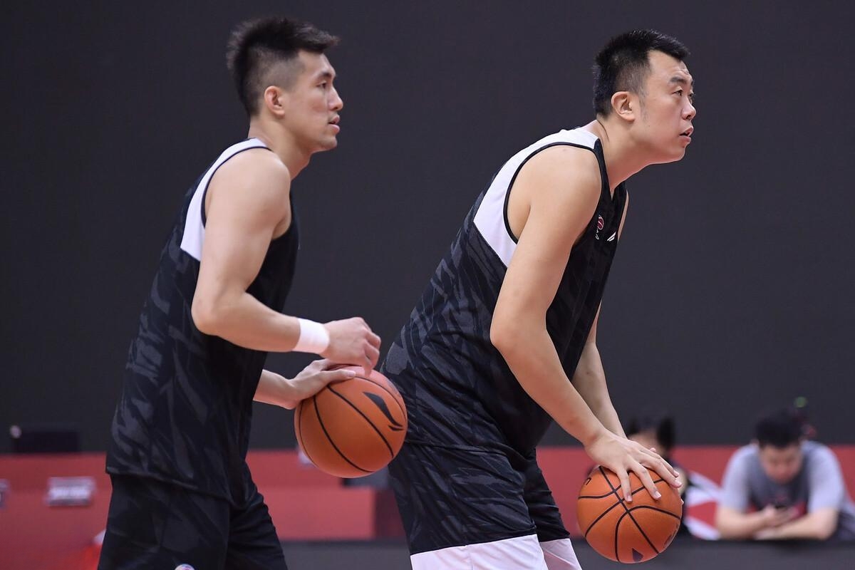 包含CBA季后赛倒计时;AC米兰赛前门线救险;细节引发关注;球迷炸锅;赛季目标并未改变的词条 包含CBA季后赛倒计时;AC米兰赛前门线救险;细节引发关注;球迷炸锅;赛季目标并未改变的词条