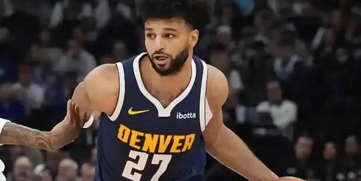 穆雷关键节点战术调整，湖人带队取胜！的简单介绍