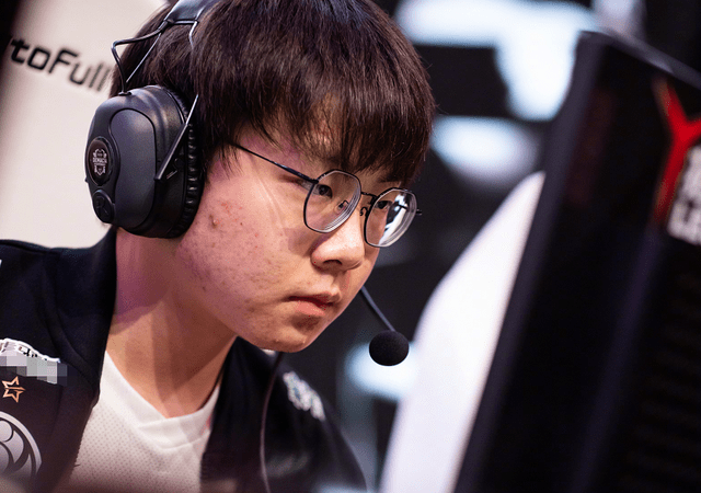 关于Uzi在巴塞罗那比赛中挺进下一轮，爆冷引发热议！的信息